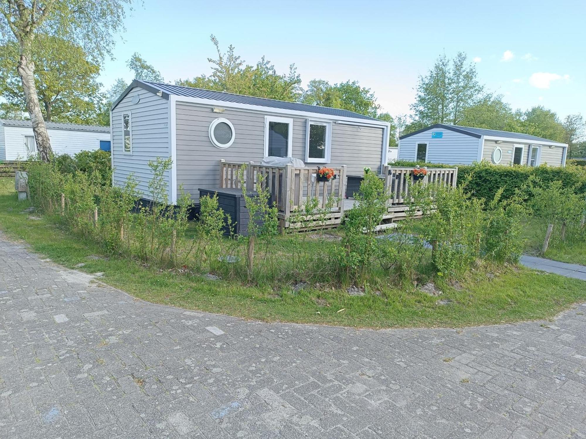 Bj Chalets - Robbengat 85 - Gezellige Chalet Op Vakantiepark Lauwersoog! Vroege Incheck! Met Airco! Экстерьер фото
